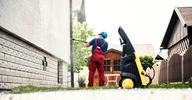 Best Pool Deck Cleaning  in Grandyle Village, NY